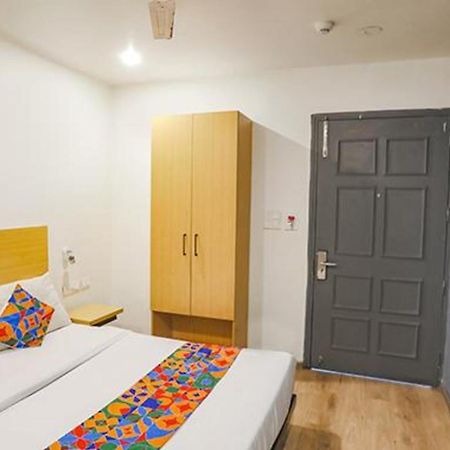 Fabhotel The Vaishali Dakshini Pitampura New Delhi Exteriör bild